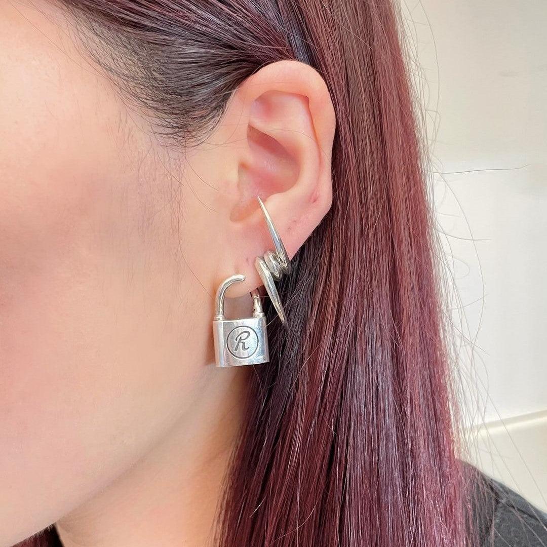 LIBERTY SPIKES EARRING