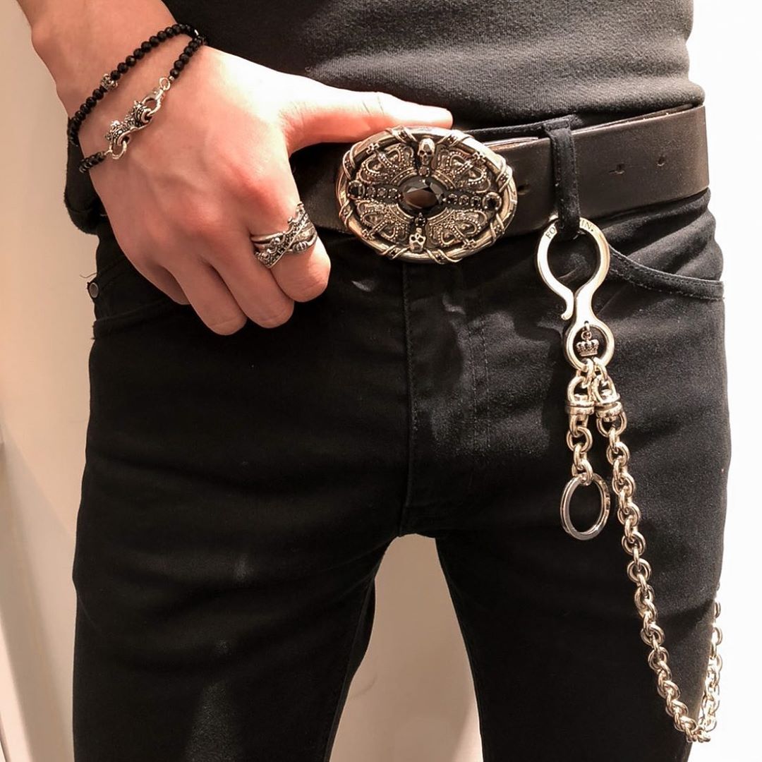 TWIST OF FATE RING
