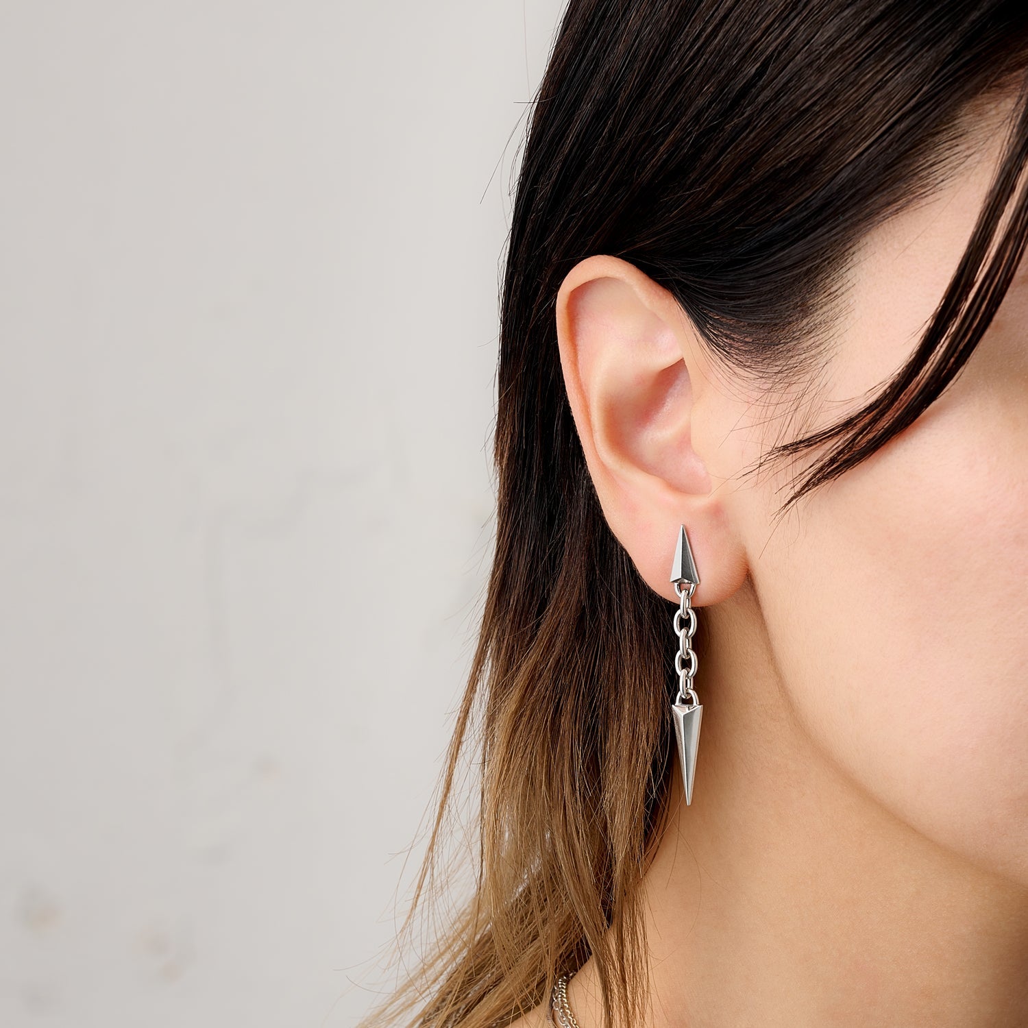 LIBERTY SPIKES EARRING