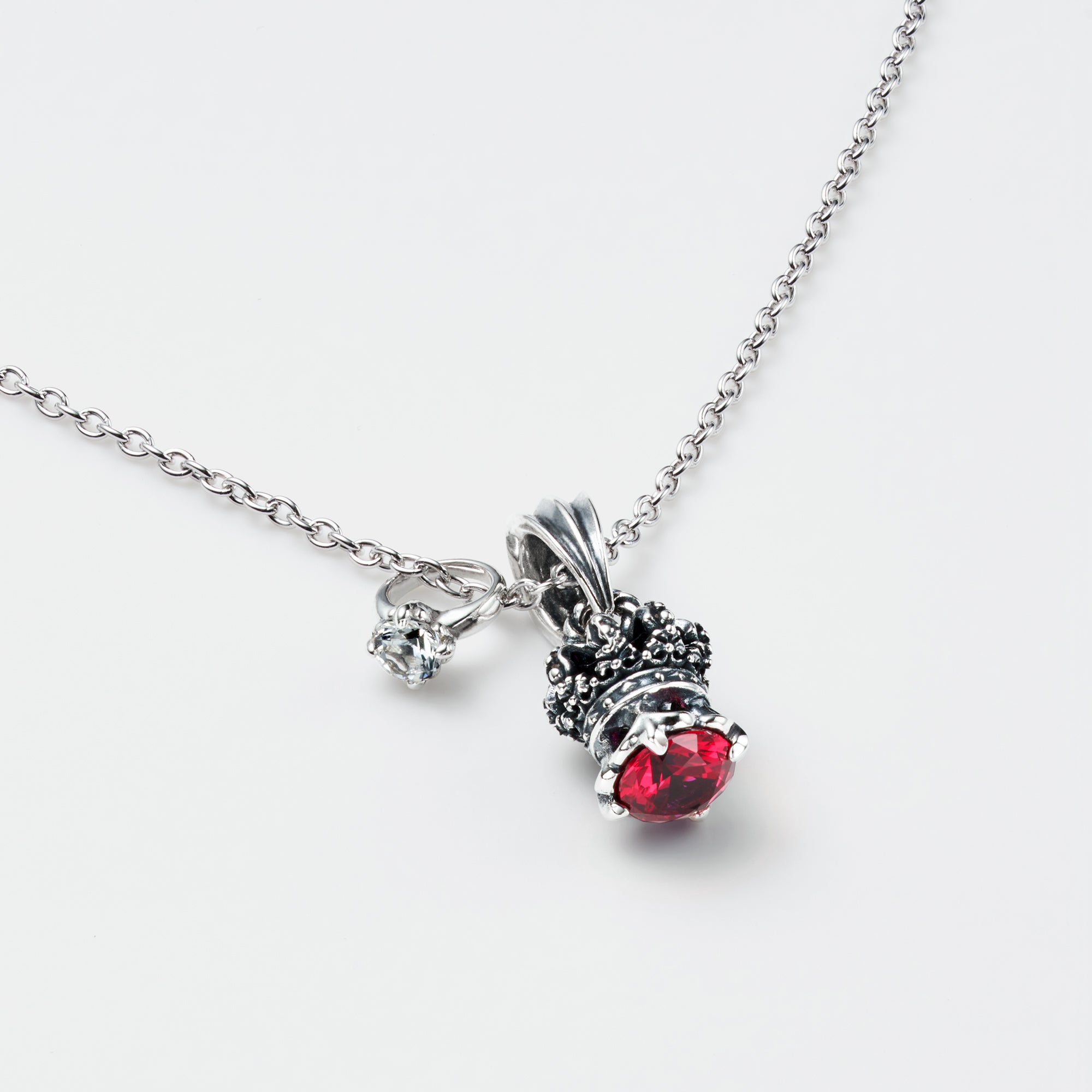 ENCHANTED CROWNLET NECKLACE