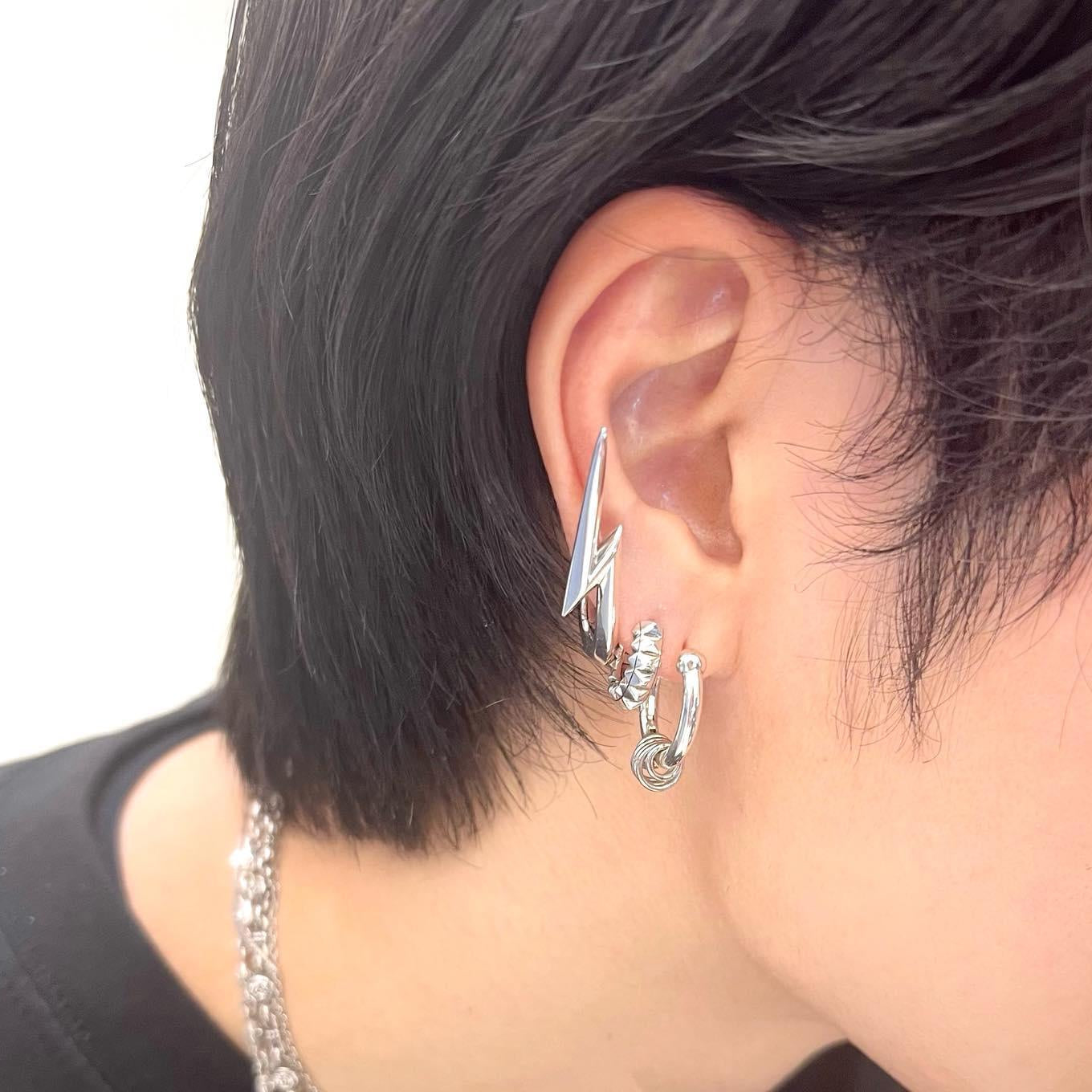CALL OF THUNDER EARRING