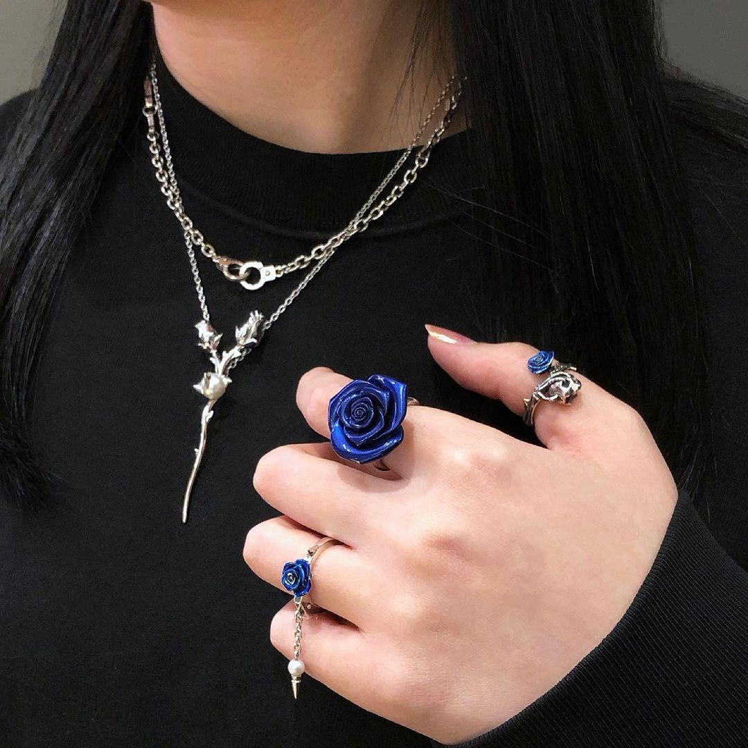 HOLY ROSES  NECKLACE