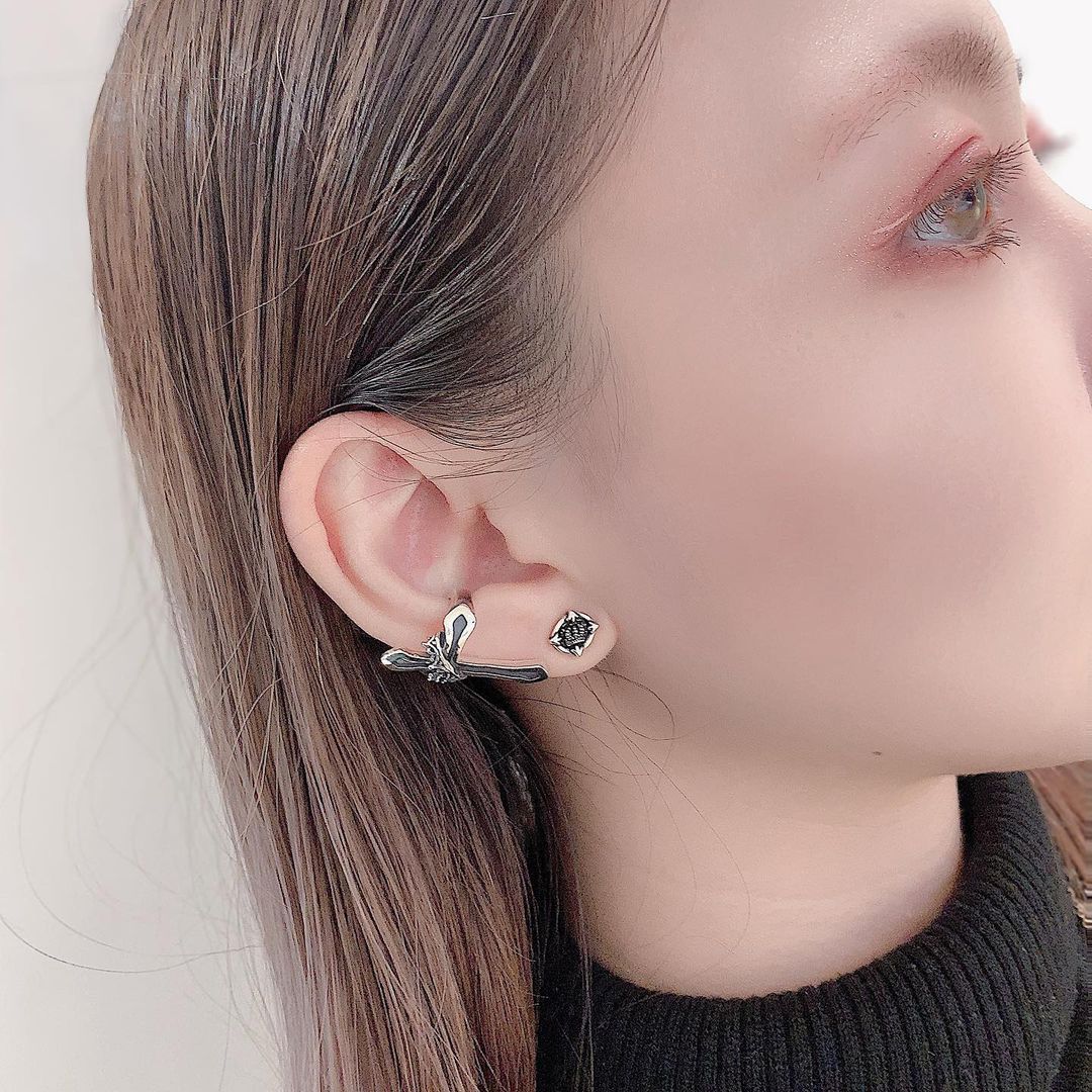 CROWN STUD EARRING | JUSTIN DAVIS – JUSTIN DAVIS GLOBAL