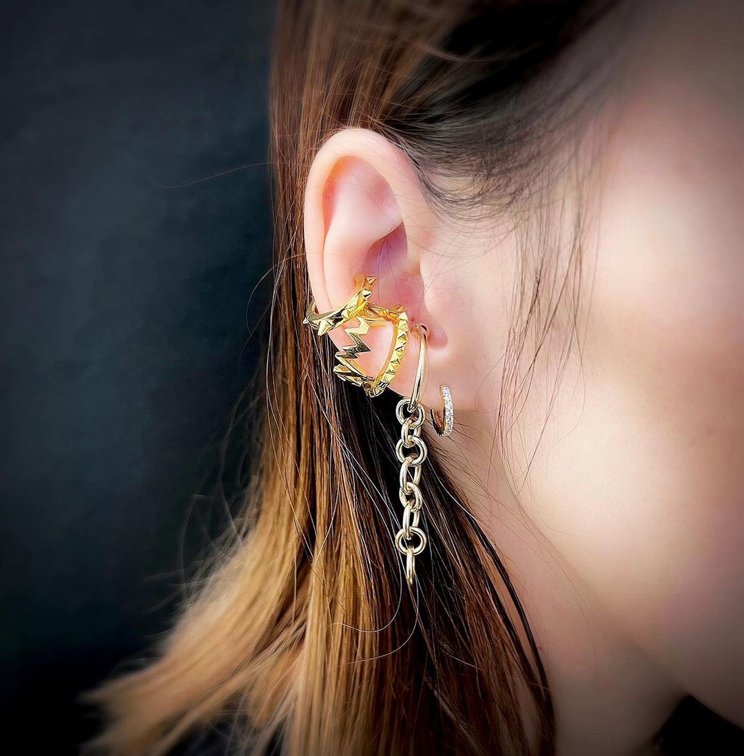 Justin Davis 　SEJ654　MADDOG EARRING MERMAID KISS/STONE EARRING | JUSTIN DAVIS – JUSTIN DAVIS GLOBAL