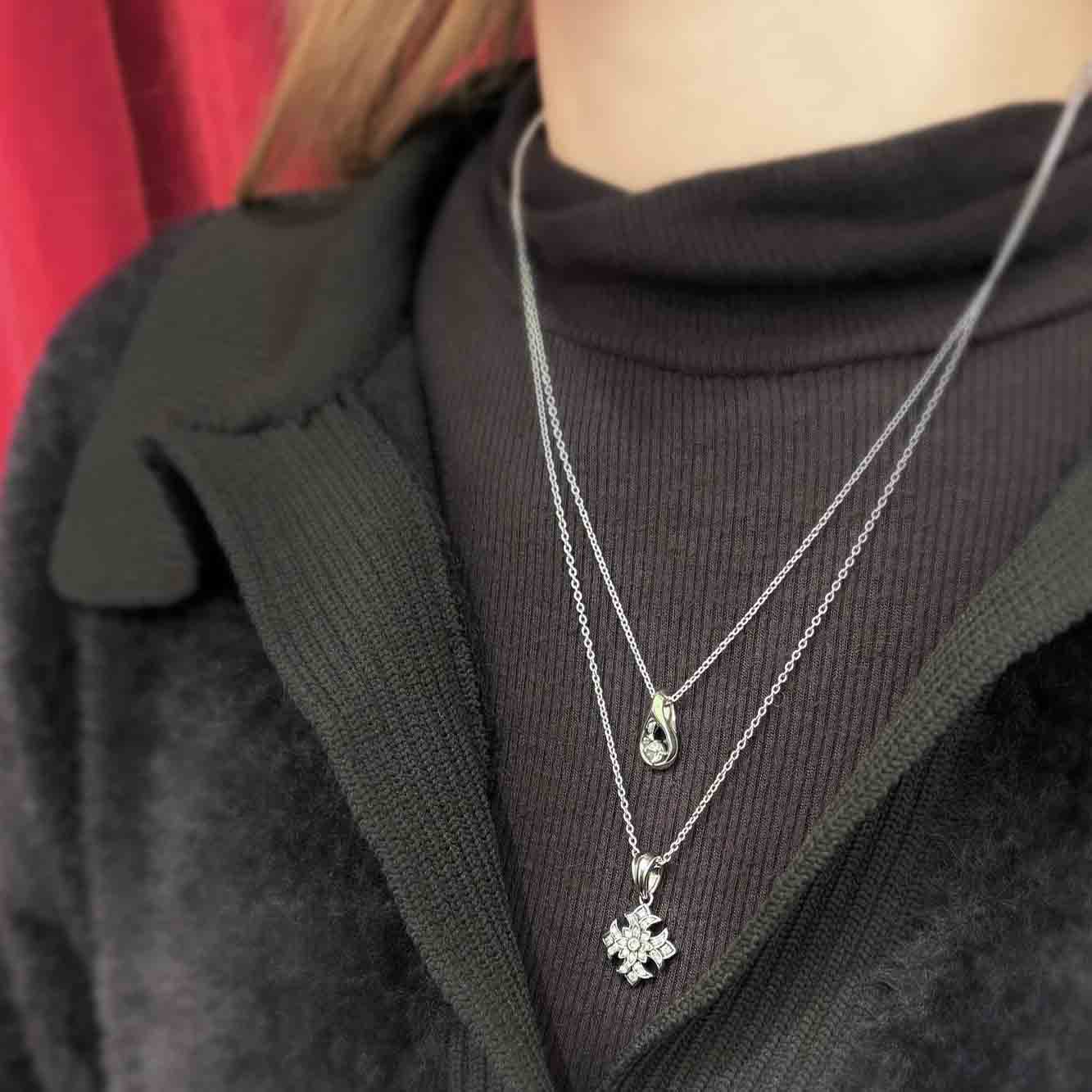 YOUR FLOWER / PAVE NECKLACE