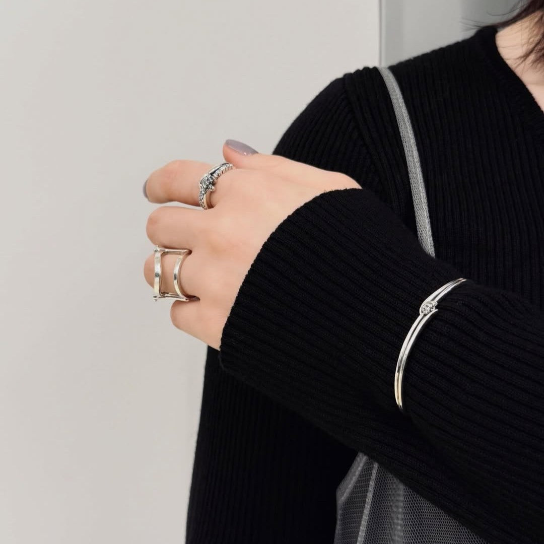 CIRCLET BANGLE