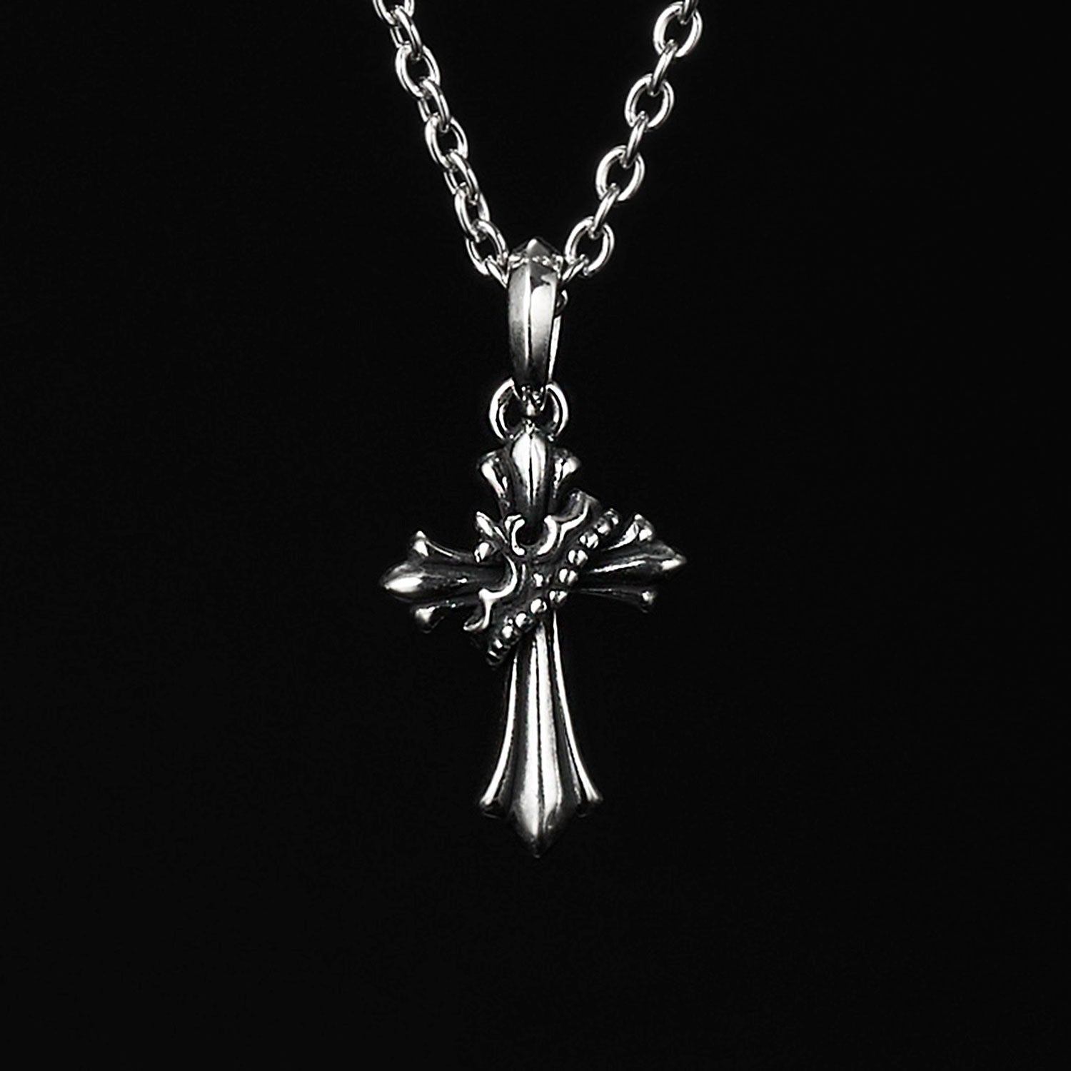 DARLING CROSS NECKLACE