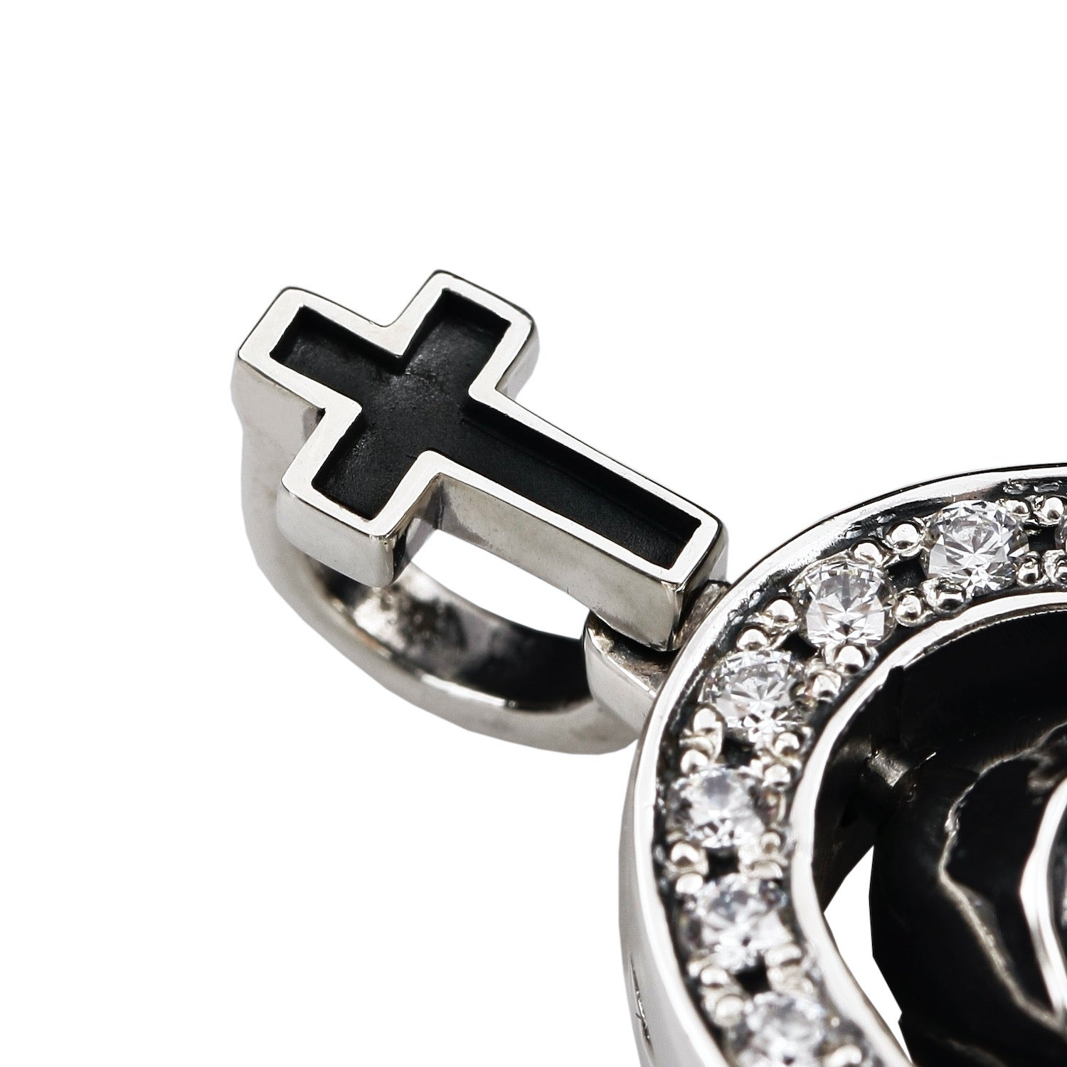 CRYPT PENDANT
