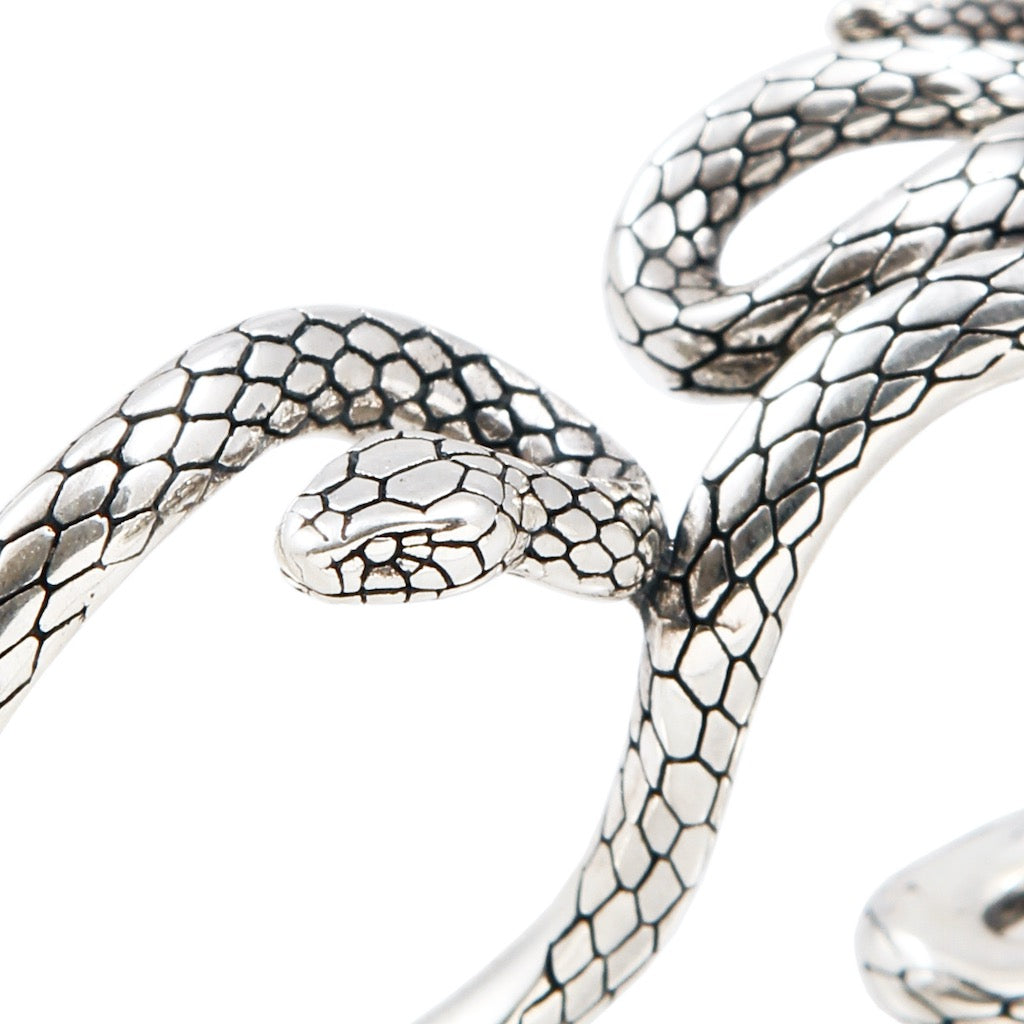 TWISTED FATE RING
